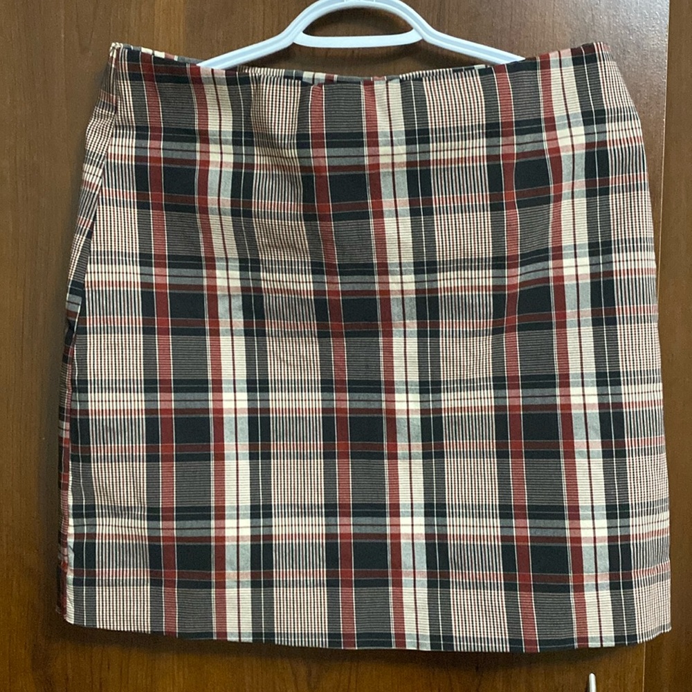 Le Chateau mini skirt plaid - size medium